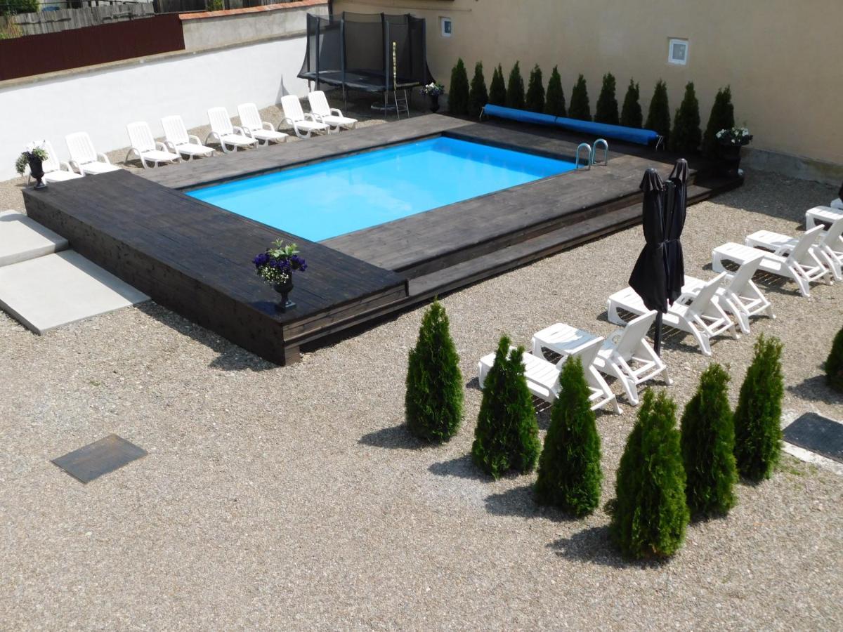 Mountain Vista Suites เซอร์เนช ภายนอก รูปภาพ