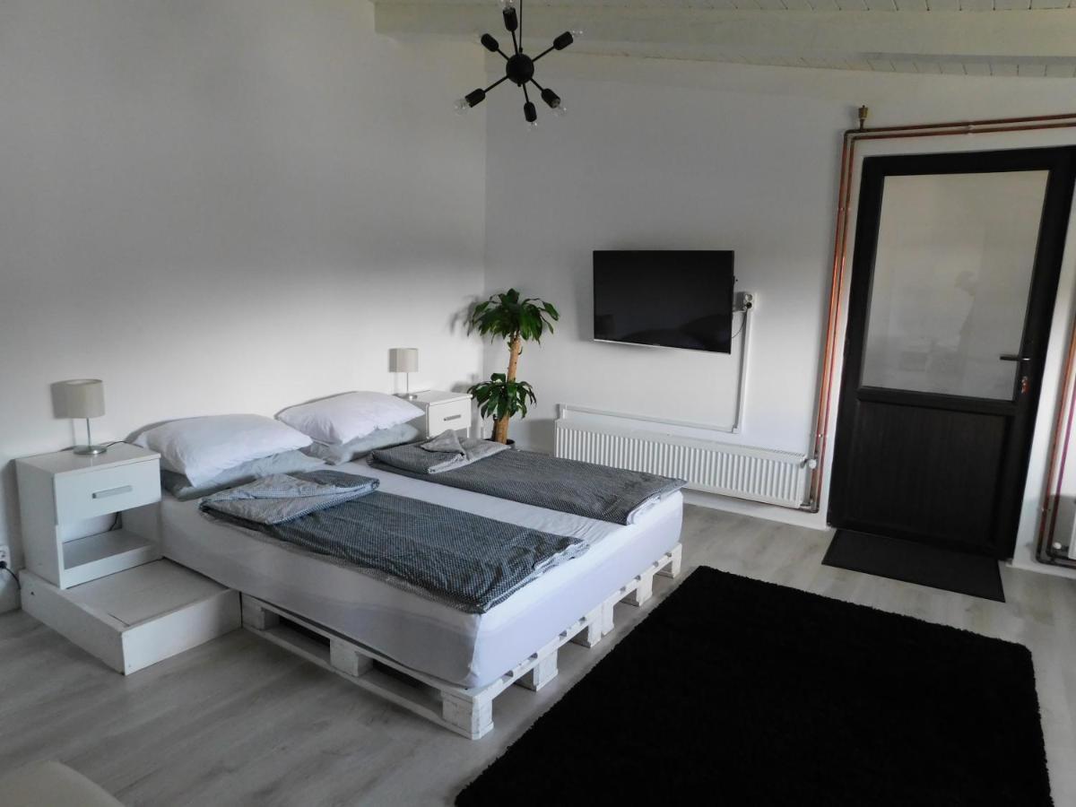 Mountain Vista Suites เซอร์เนช ภายนอก รูปภาพ